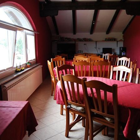 Hostel Ociski Raj Kozina Ngoại thất bức ảnh