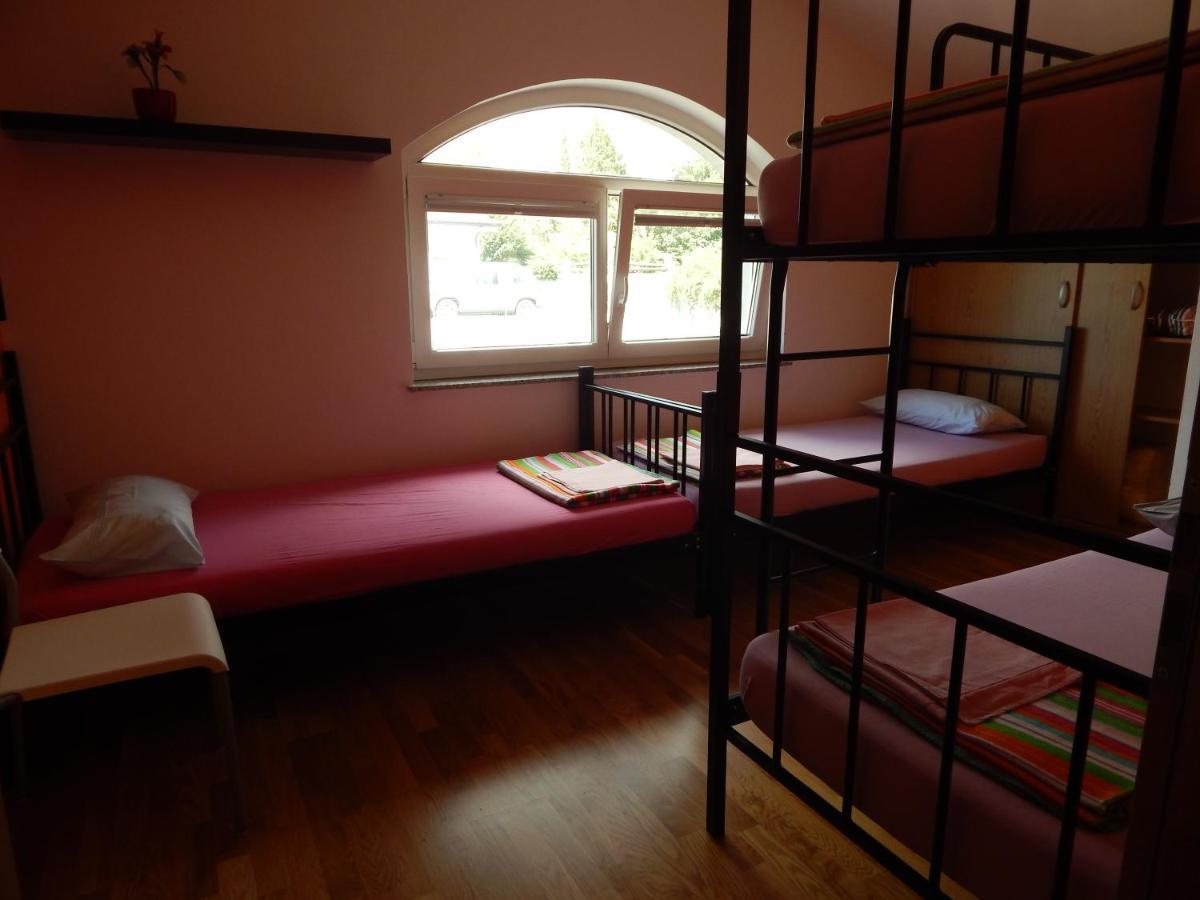 Hostel Ociski Raj Kozina Phòng bức ảnh