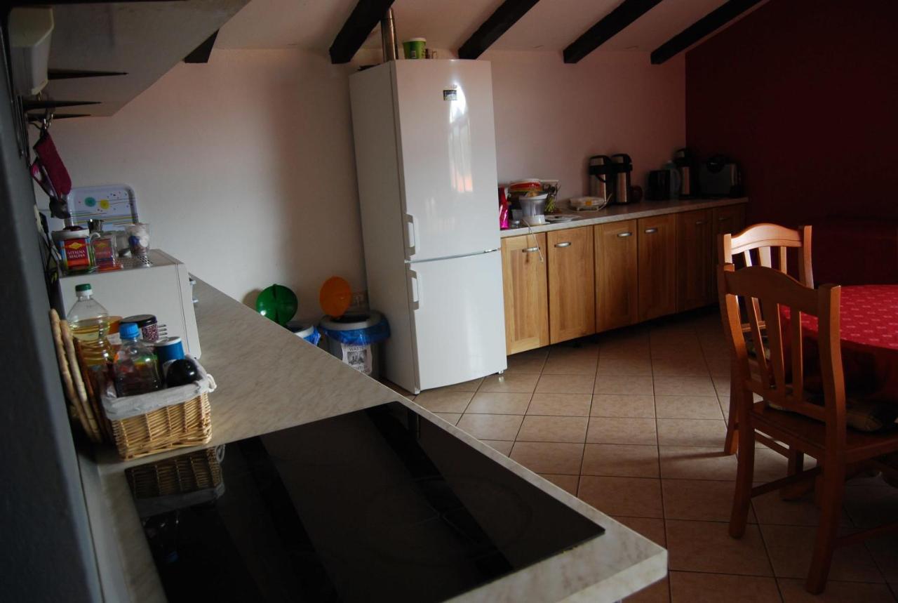 Hostel Ociski Raj Kozina Ngoại thất bức ảnh