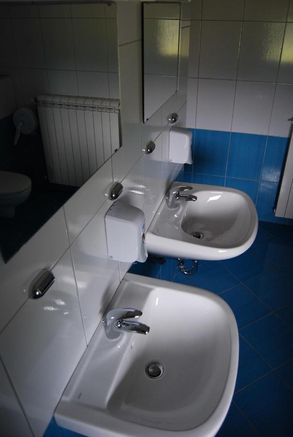 Hostel Ociski Raj Kozina Phòng bức ảnh